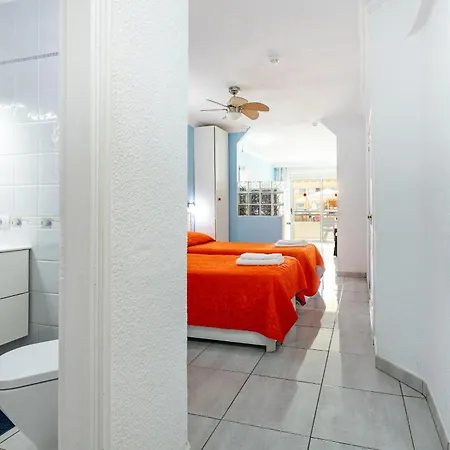 Great Location 30 アパート