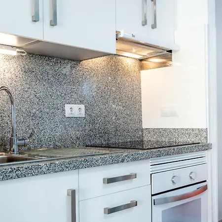 Great Location 30 アパート *